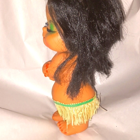 Vintage 1960"s Hawaiian Doll. Hong Kong - Picture 3 of 5